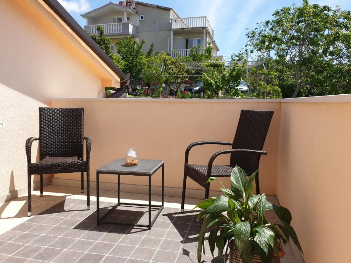 Magi House With Pool Apartman Podstrana Kültér fotó