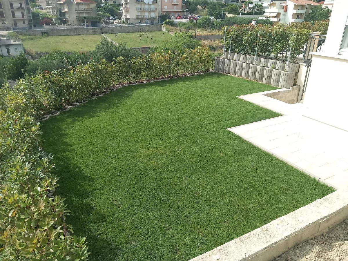Magi House With Pool Apartman Podstrana Kültér fotó